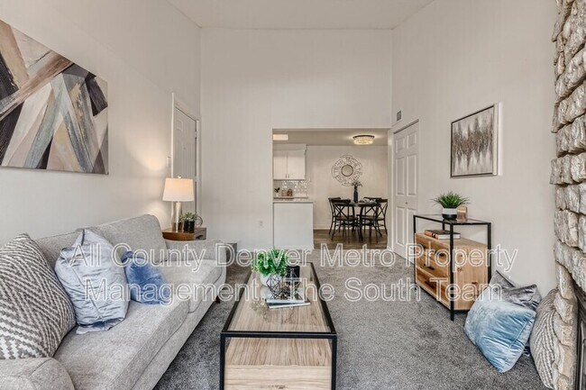 Foto del edificio - 2929 W Floyd Ave