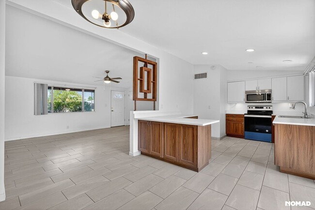 Building Photo - 4430 E Presidio Pl