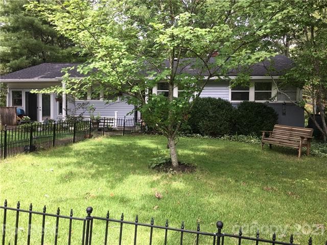 Building Photo - 18 Forestdale Dr