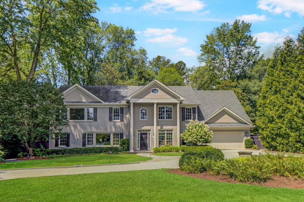 Foto principal - 4174 Powers Ferry Rd NW