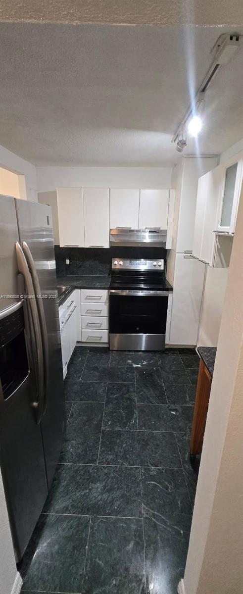 Foto del edificio - 2016 Bay Dr