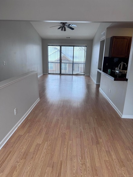 Foto del edificio - 30675 Hidden Pines Ln