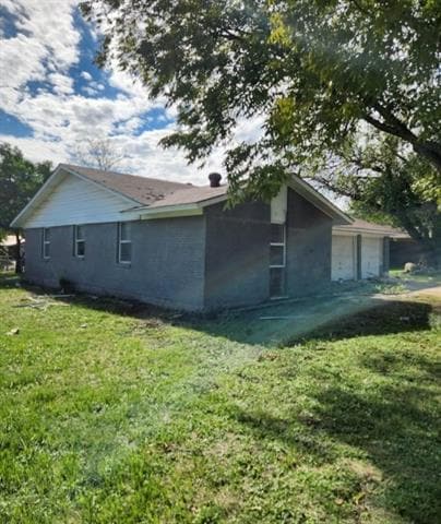 Building Photo - 2806 Sharon Dr