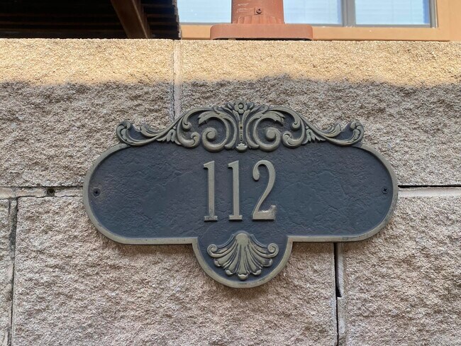 Foto del edificio - 1609 Saldana Ave