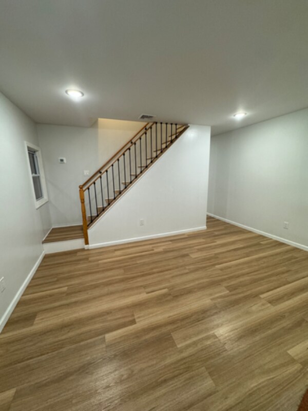 Foto principal - 344 John St