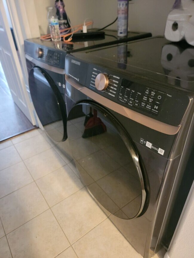 Foto del edificio - Ground Level 2 Bed/2 Bath Condo