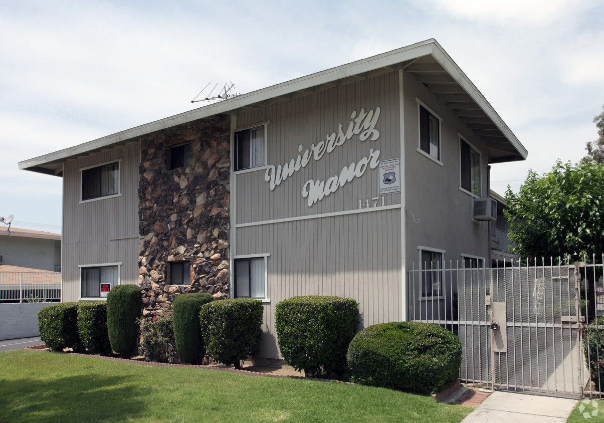 Primary Photo - University Manor Apartments