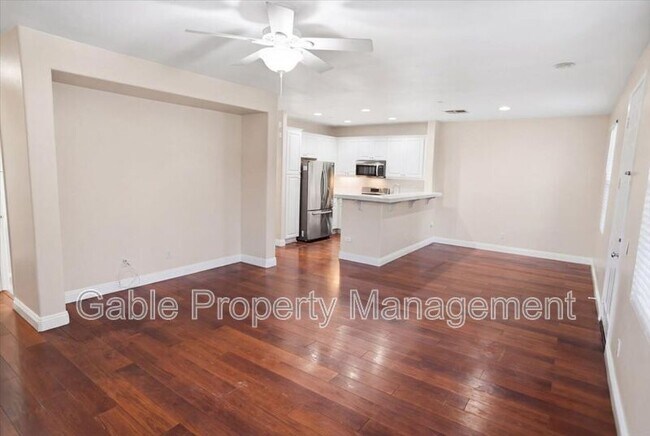 Foto del edificio - 24025 Park Ln