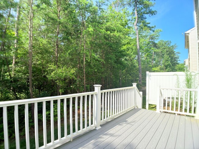 Building Photo - 121 Capeside Ct