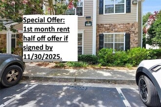 Building Photo - 2400 Cumberland Pkwy SE