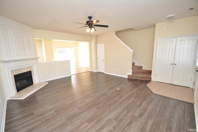 Building Photo - 5335 Glen Canyon Rd