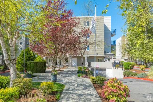 Foto del edificio - West Mall Place Apartment Homes