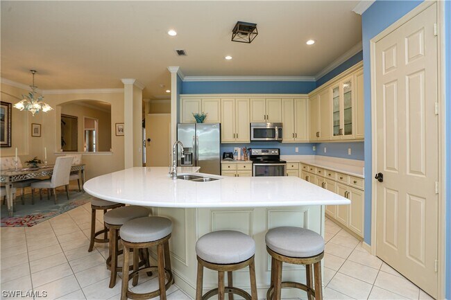Building Photo - 3855 Jungle Plum Dr E