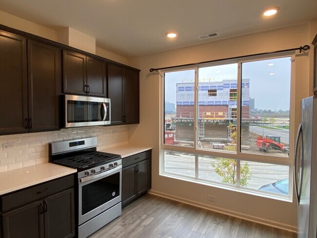 Building Photo - 1240 Catalina Ct