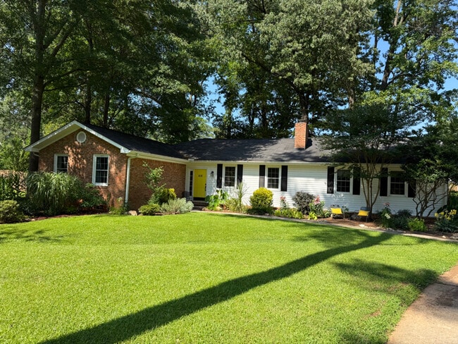Building Photo - 618 Garmony Rd