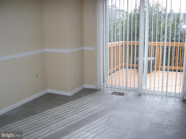 Foto del edificio - 2414 Clover Field Cir