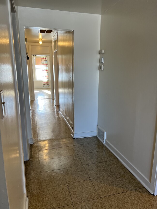 Building Photo - 54 W 109th St