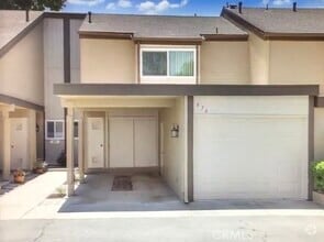 Building Photo - 676 Parkwood Ln