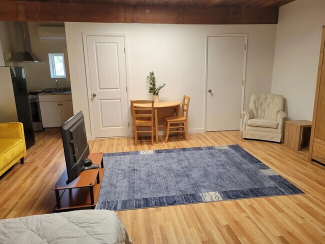 Photo - 1962 Adele Pl House