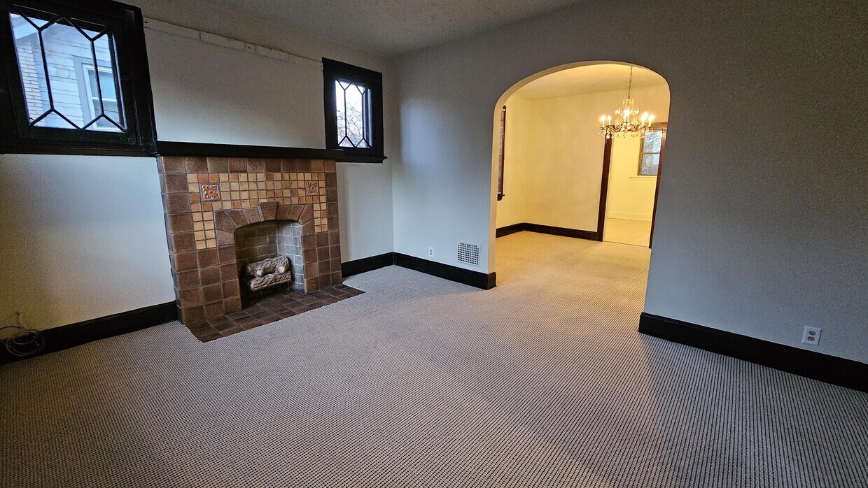 Primary Photo - 1248 Rutledge Ave