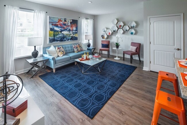 Living Room - Retreat at Greystone