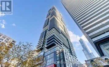 Building Photo - 7-5207 Grenville St