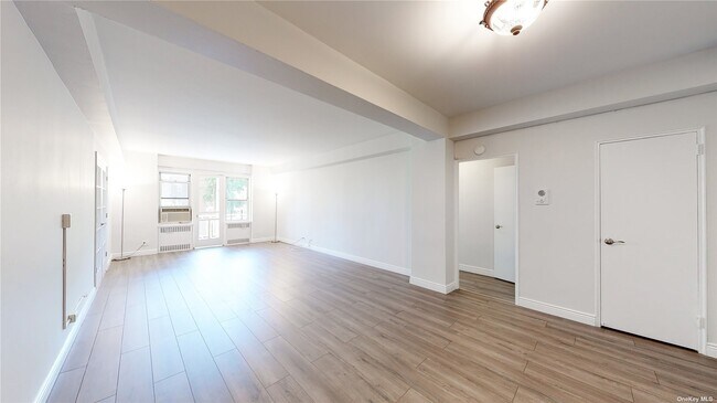 Building Photo - 69-10 108th St