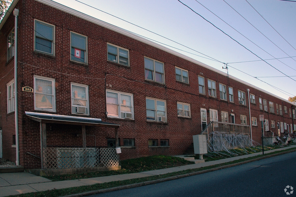 300 N Hanover St Apartments in Elizabethtown, PA