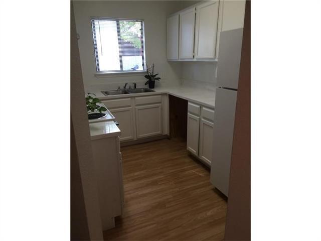 Foto del edificio - 5550 Spring Valley Rd