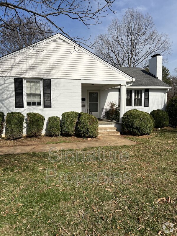Building Photo - 1306 Oakwood St