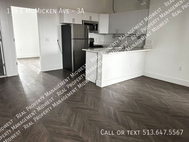 Foto del edificio - 119 E McMicken Ave