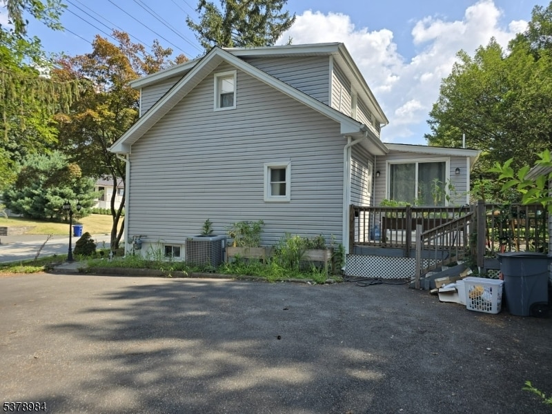 Primary Photo - 358 N Haledon Ave