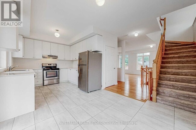 Photo du bâtiment - 2 Sidaway Ln