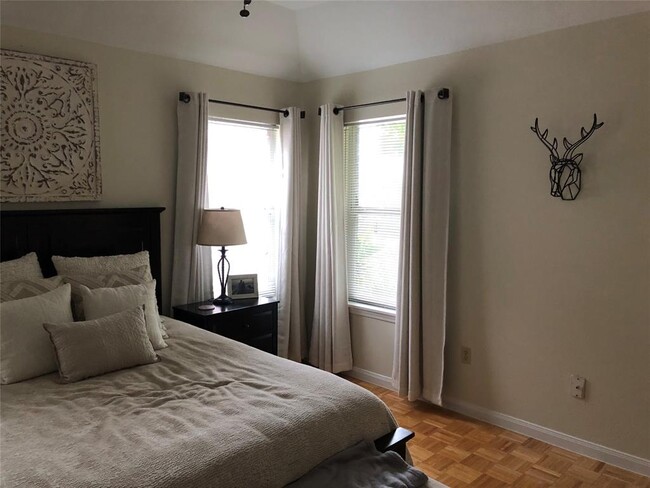 Foto del edificio - 1522 W 24th St
