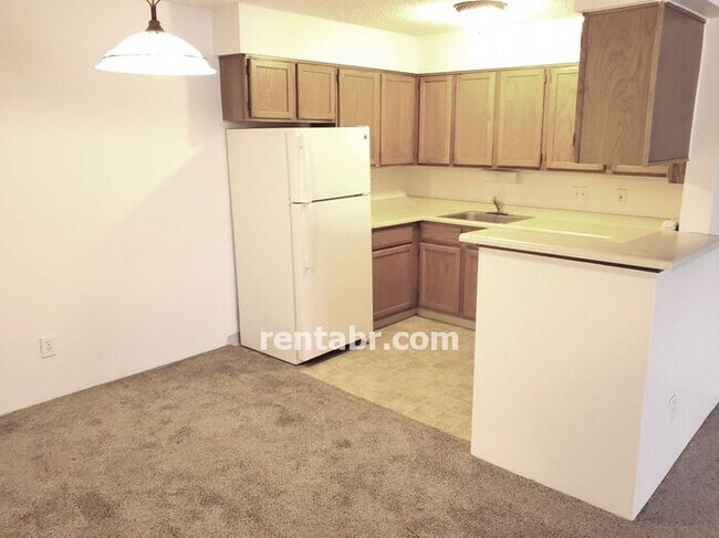 Foto del edificio - Spacious Snowbird Condo in Lakewood for Re...