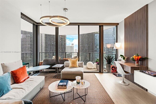 Building Photo - 1000 Brickell Plaza