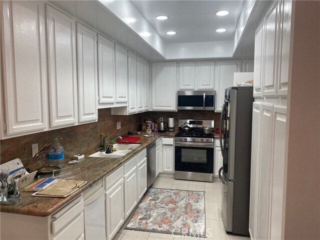 Building Photo - 15150 Dickens St