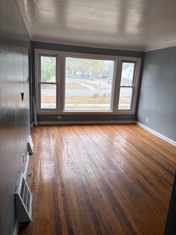 Building Photo - 18615 Pembroke Ave