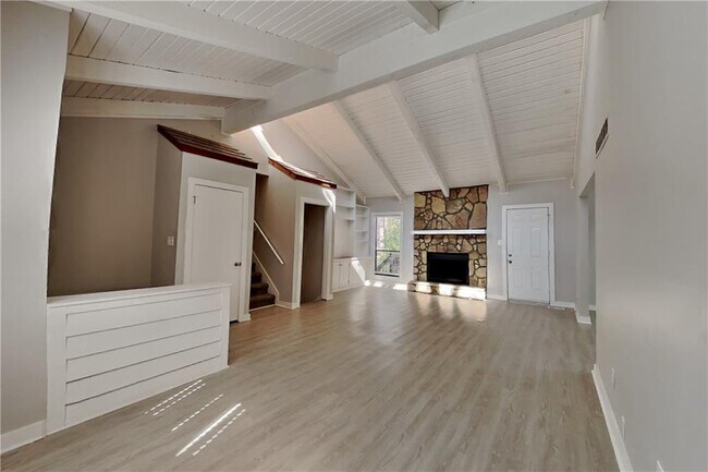 Building Photo - 3263 Holly Mill Run