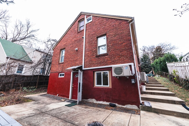 Building Photo - 2030 N Cleveland St