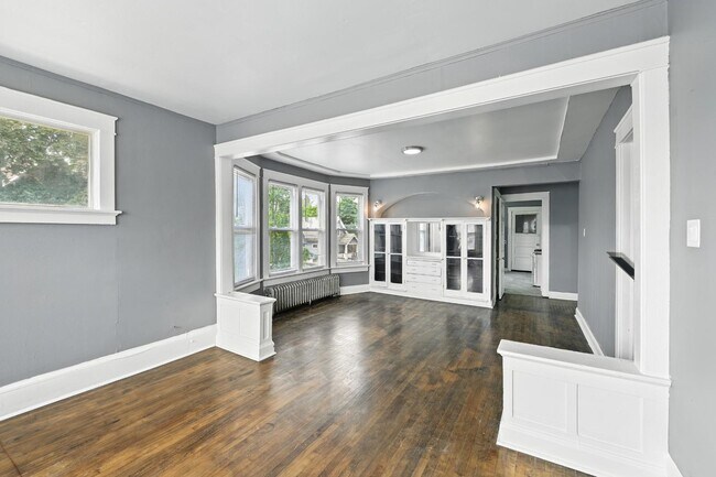 Building Photo - 3251 N 14th St