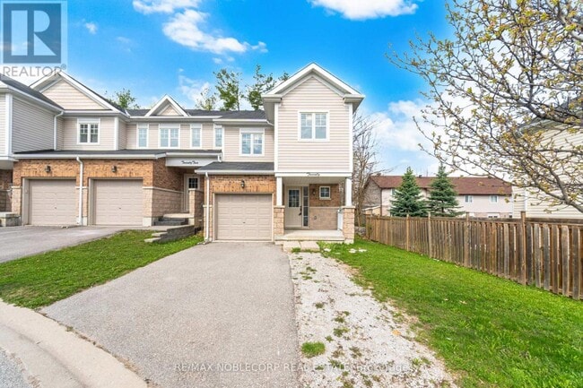 Building Photo - 20 Peartree Ct