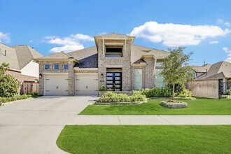 Building Photo - 11314 Cosmopolitan Dr