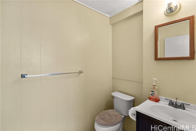 Foto del edificio - 94-372-372 Haaa St