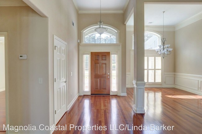 Building Photo - 3 br, 2.5 bath House - 245 Brigham Drive