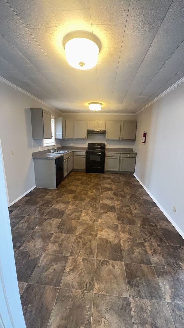 Building Photo - 1905 28th St