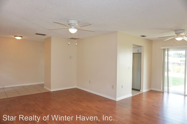 Building Photo - 3 br, 2 bath House - 5611 Lake Fox Cir