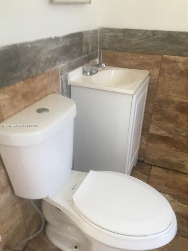 Building Photo - 773 NW 111th St