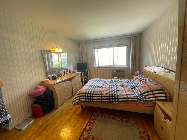 Foto del edificio - 2817 Bragg St