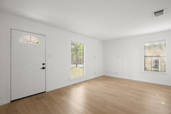 Foto del edificio - 1603 Grayford Dr